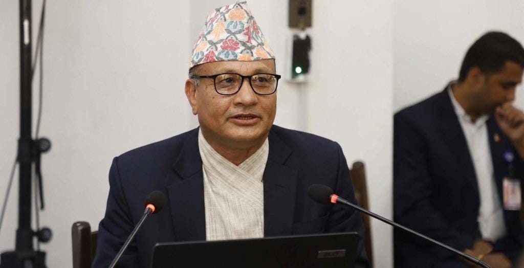 निर्वाचनमा नआउने दलको दर्ता खारेज गर्नुपर्छ : मानबहादुर कार्की