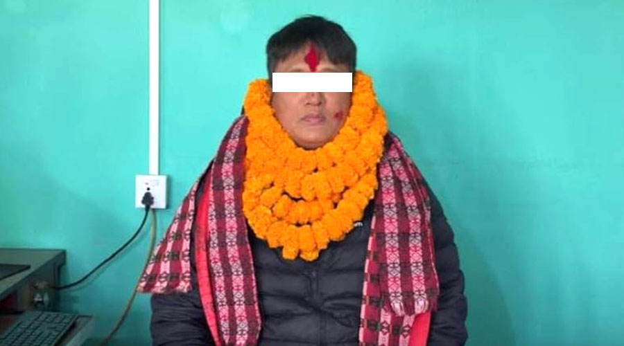 ६ लाख ६५ हजारसहित उपसचिव पक्राउ