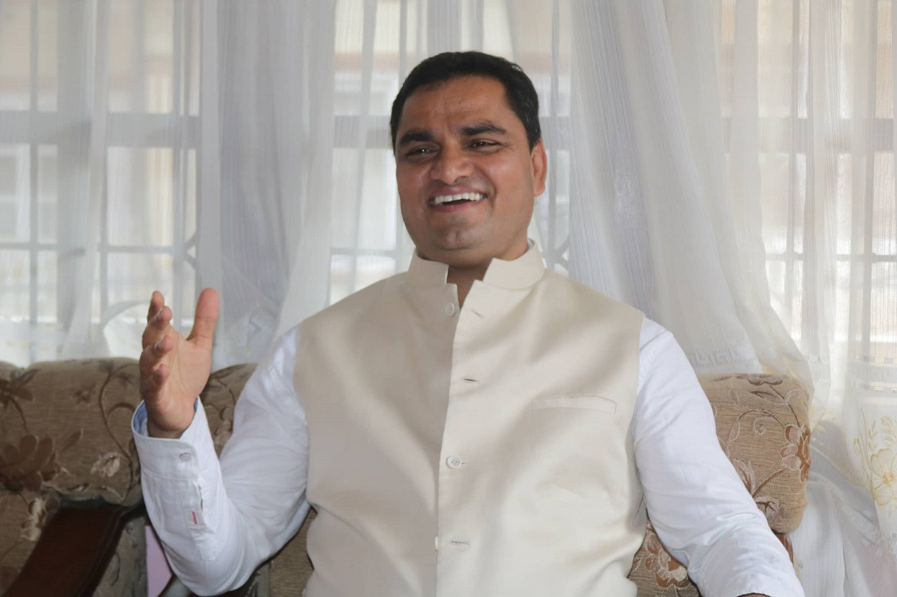 कांग्रेसको विवाद सडक र अदालतमा होइन, सानेपामा बसेर समाधान गरौं: प्रदीप पौडेल