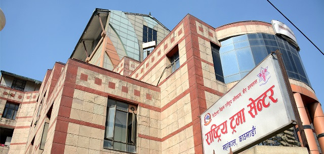 रसुवा बाढीका घाइतेको ट्रमा सेन्टरमा उपचार, १३ जना घर फर्किए
