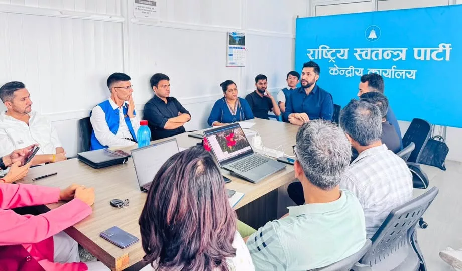 बाढी प्रभावित क्षेत्रमा प्रभावकारी काम गर्न रवि लामिछानेको निर्देशन