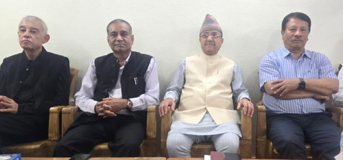 सर्वोच्चको आदेशपछि कांग्रेस विभाजन तत्काल टर्‍यो, इतर समूहको राष्ट्रिय भेला भने नरोकिने