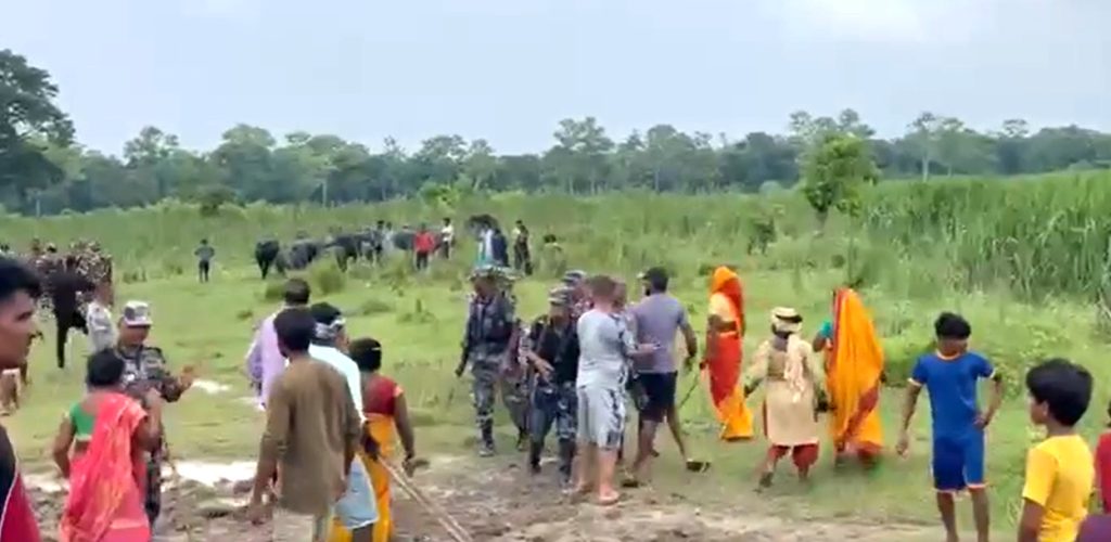 सुस्तामा एसएसबी प्रवेश, निर्माणाधीन बाँध भत्कायो