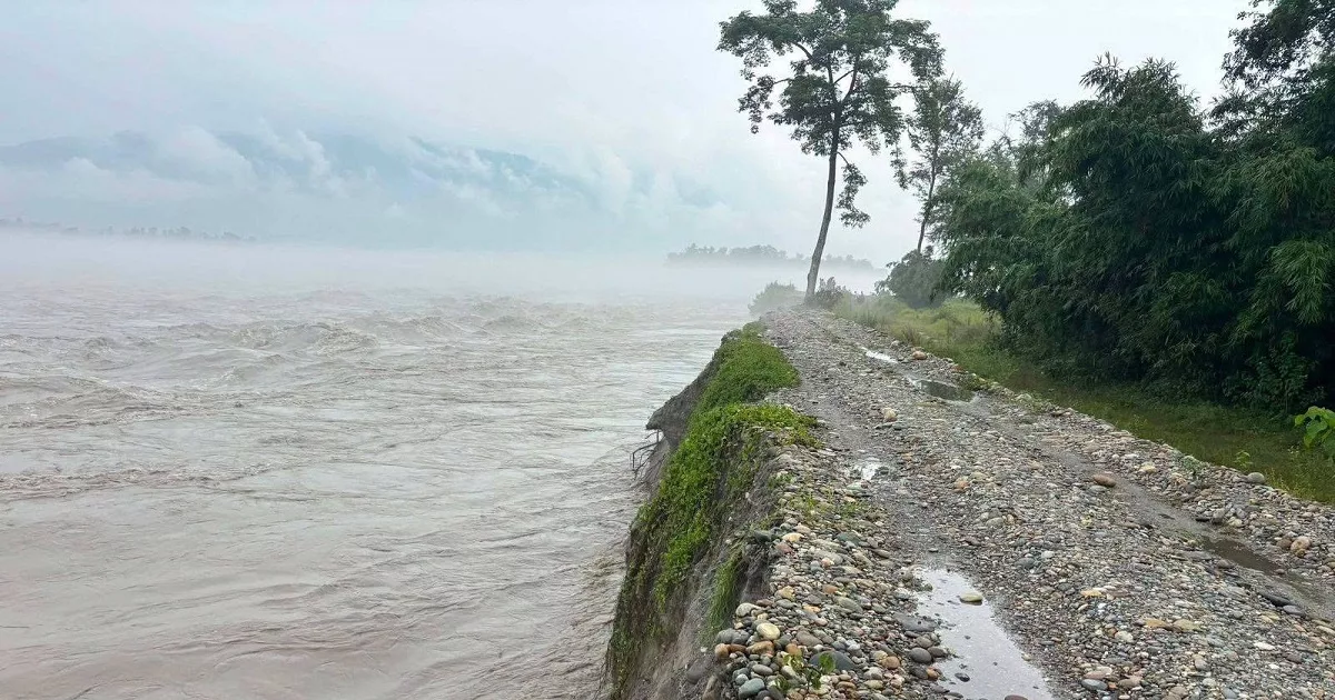 नारायणी नदीमा पानीको बहाव बढेपछि भरतपुरका बस्ती जोखिममा, मन्त्रालयको टोली परिचालन