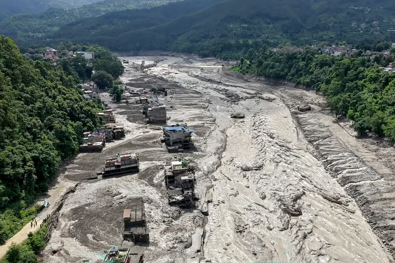 रसुवागढी सीमा क्षेत्र आसपास दुई भूकम्प, चिनियाँ क्षेत्रको हिमपहिरोपछि अध्ययन सुरु