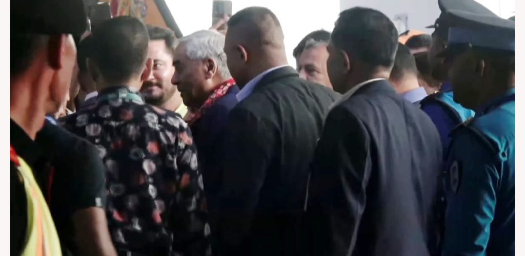 शेरबहादुर देउवा काठमाडौँ आइपुगे