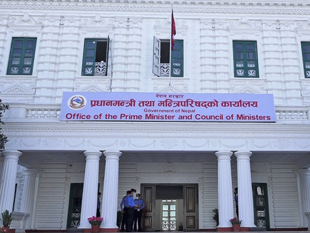 सरकारले गर्‍यो दुई सचिवको सरुवा