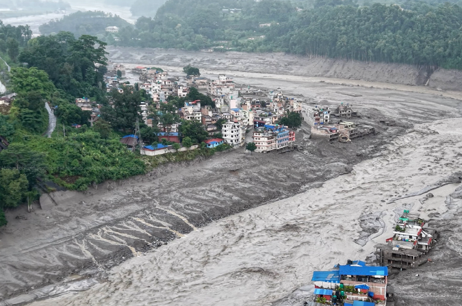 भोटेकोशी बाढीका घाइतेलाई मध्यनजर गर्दै १११ पिन्ट रगत सङ्कलन