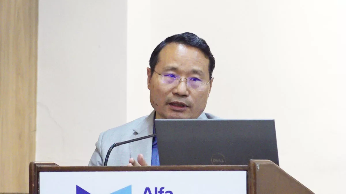 संविधानका आधारभूत फाउन्डेसनमाथि प्रहार गरे अर्को द्वन्द्व निम्तिन सक्छ : वर्षमान पुन