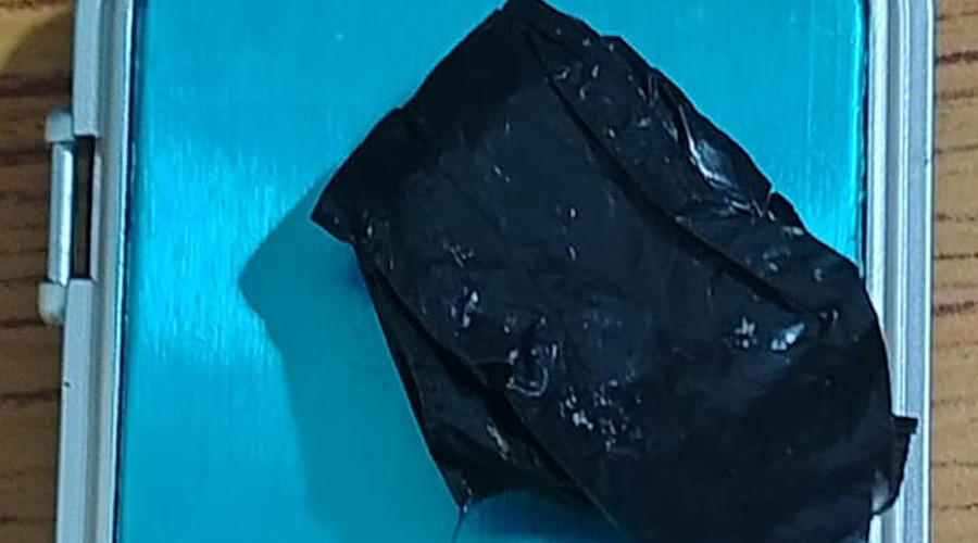 हिलेको होटलबाट खैरो हिरोइनसहित तीन जना पक्राउ